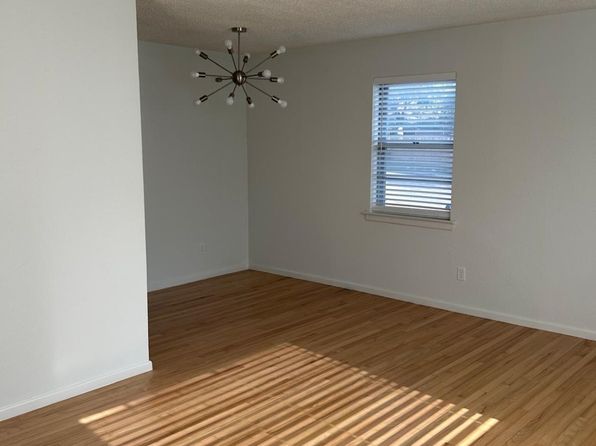 1838 Oak Hill Cir, Dallas, TX 75217