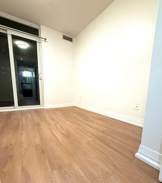 Additional image 6 of 25 Carlton St Unit 322