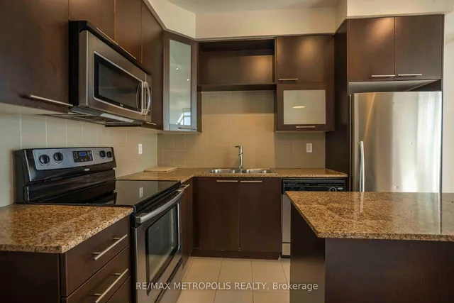 Additional image 3 of 500 Sherbourne St Unit 1704