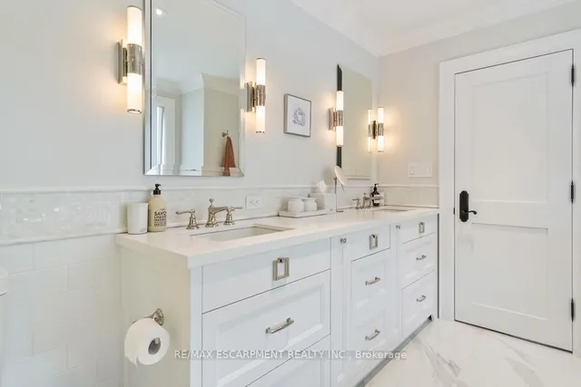 Additional image 25 of 534 Emerald St