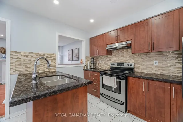 Additional image 13 of 69 Yellow Brick Rd