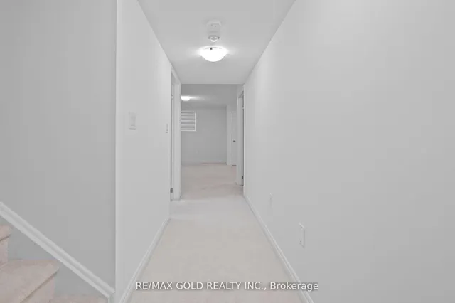 Additional image 8 of 474 Bergamot Ave
