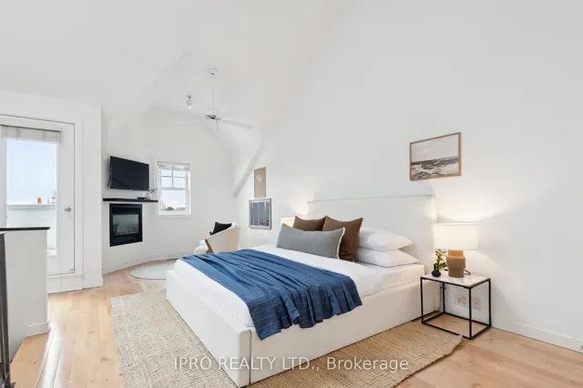 Additional image 28 of 912D Logan Ave