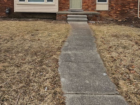 17700 Edinborough Rd, Detroit, MI 48219