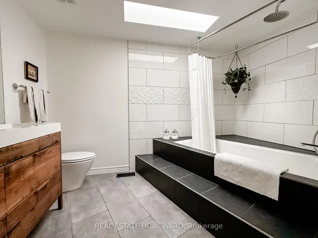 Additional image 17 of 211 Hamilton St