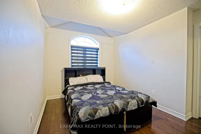 Additional image 25 of 60 Vanwood Cres