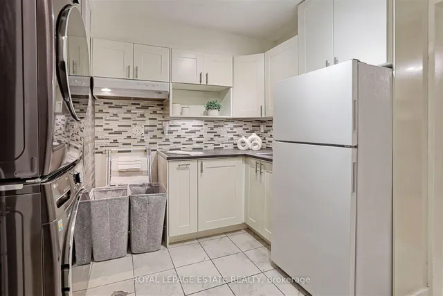 Additional image 18 of 1209 Queen St Unit 28