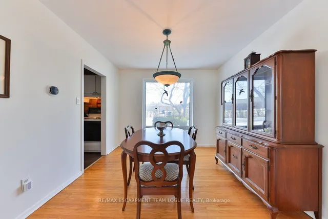 Additional image 10 of 1292 Elgin Cres