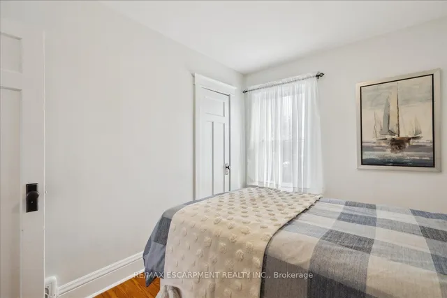 Additional image 22 of 100 Balmoral Ave