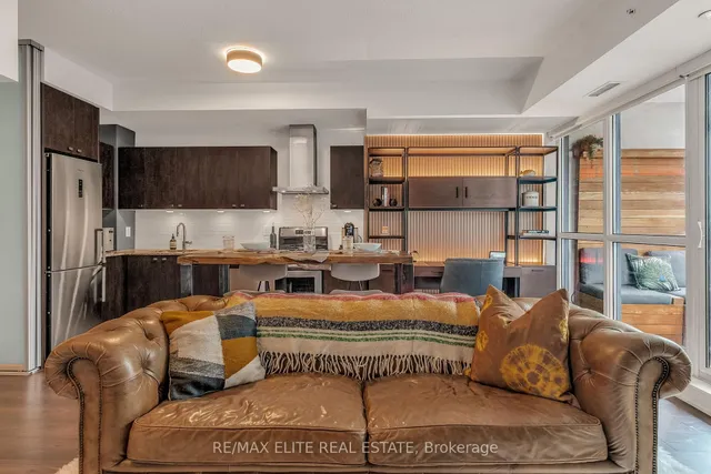 Additional image 21 of 51 East Liberty St Unit 715