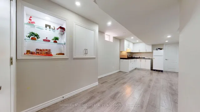 Additional image 35 of 167 Toba Cres