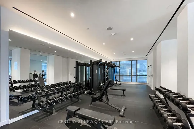 Additional image 34 of 39 Roehampton Ave Unit 2003