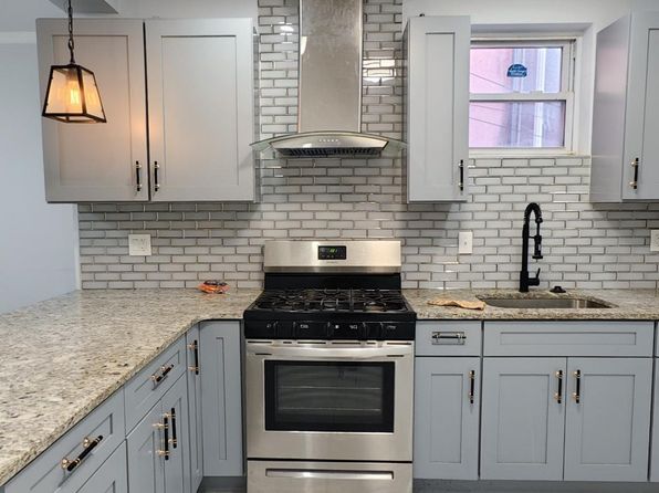 6235 Reedland St, Philadelphia, PA 19142