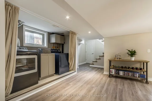 Additional image 27 of 35 Ellins Ave