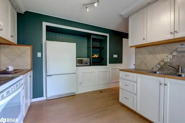 Additional image 18 of 46 Bartley Bull Pky