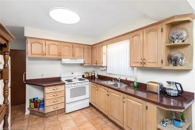 Additional image 16 of 176 Walter Ave