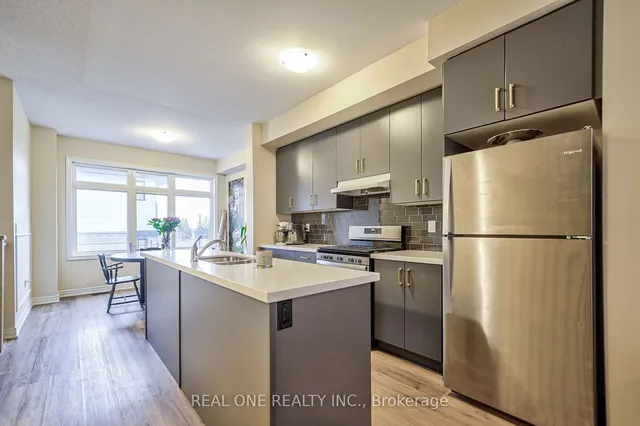 Additional image 9 of 527 Shaver Rd Unit 10