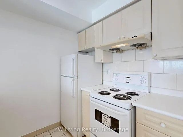 Additional image 11 of 18 Lee Centre Dr Unit 1007