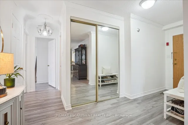 Additional image 2 of 432 Main St Unit 504