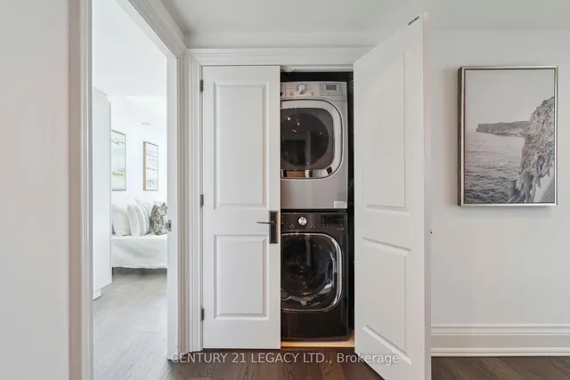 Additional image 19 of 10 Queens Quay Unit 2309