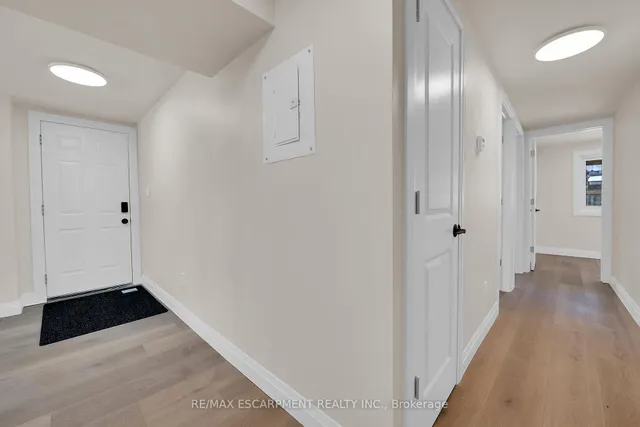 Additional image 8 of 92 PEARL St