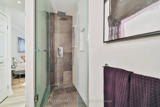 Additional image 11 of 360 Bloor St Unit 204