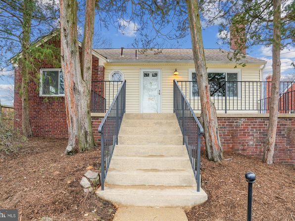 910 N Montana St, Arlington, VA 22205