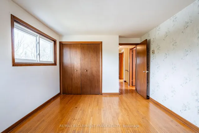 Additional image 34 of 147 LLOYMINN Ave