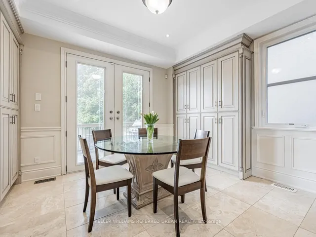 Additional image 11 of 528 Glengrove Ave