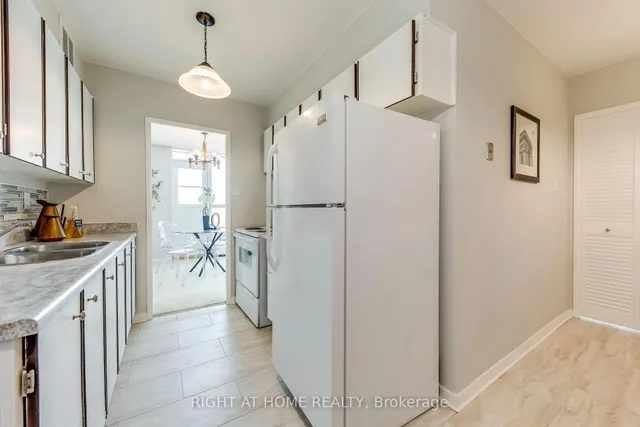 Additional image 20 of 45 Southport St Unit 412