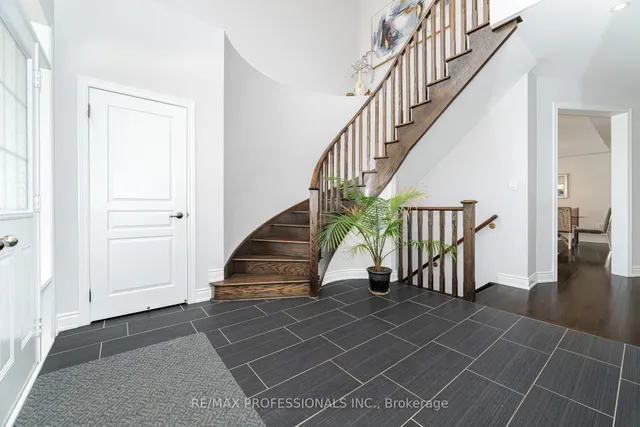 Additional image 28 of 35 Lampman Cres