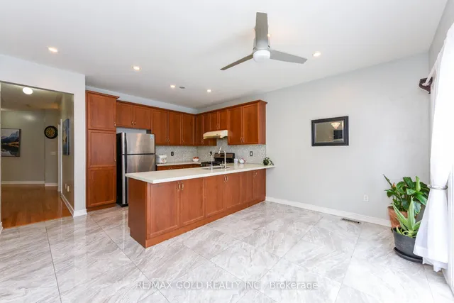 Additional image 14 of 23 Attview Cres