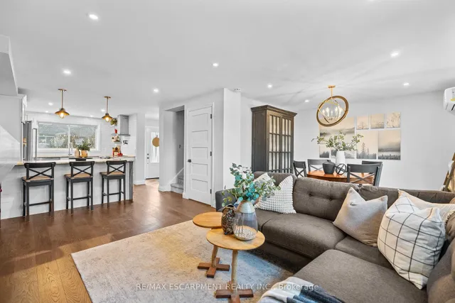 Additional image 14 of 684 Dynes Rd Unit 5