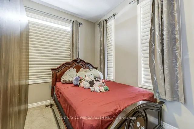 Additional image 27 of 215 Dundas St Unit 8