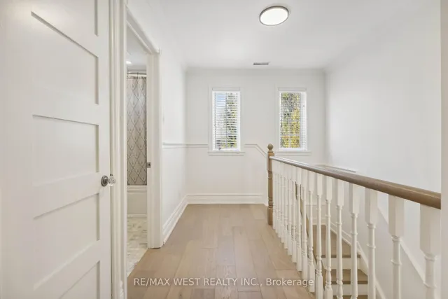 Additional image 23 of 4 Harding Blvd