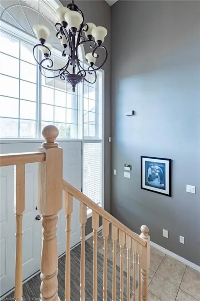 Additional image 28 of 38 Raymond Rd