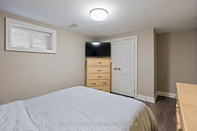 Additional image 33 of 8 Wall Ave