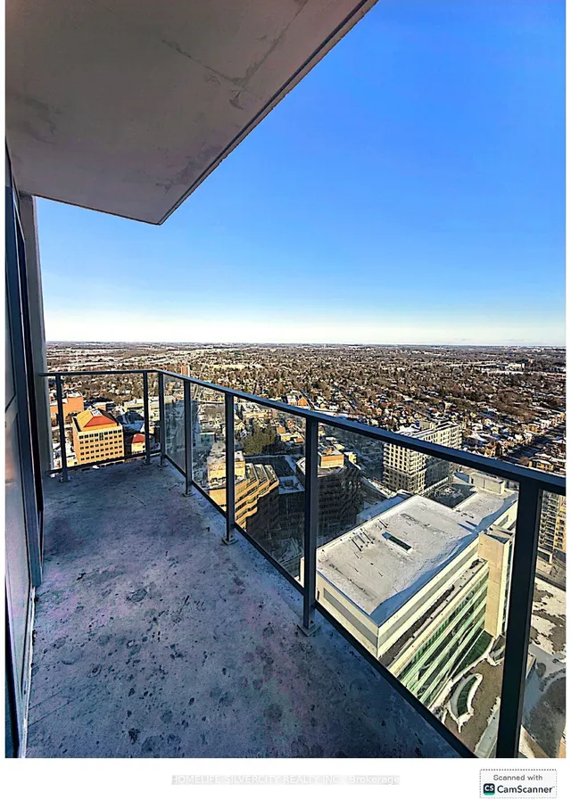 Additional image 7 of 60 Frederick St Unit 3302