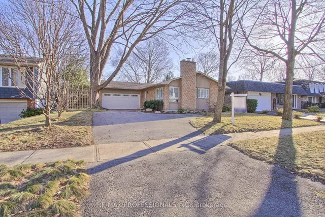 Additional image 8 of 425 CANTERBURY Cres