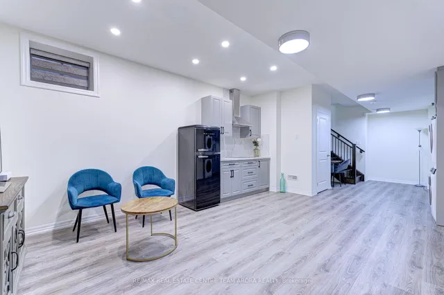 Additional image 34 of 194 Zachary Cres