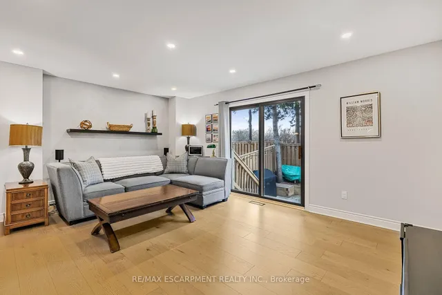 Additional image 10 of 1532 Sixth Line Unit 9