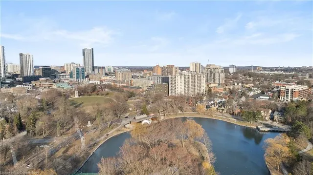 Additional image 7 of 51 David St Unit 204