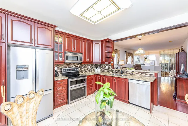 Additional image 19 of 21 Collingwood Ave