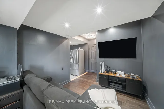 Additional image 29 of 122 Robert Hicks Dr