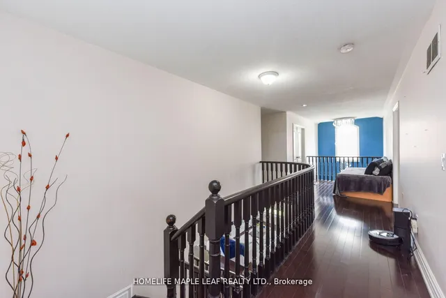 Additional image 23 of 84 Latania Blvd