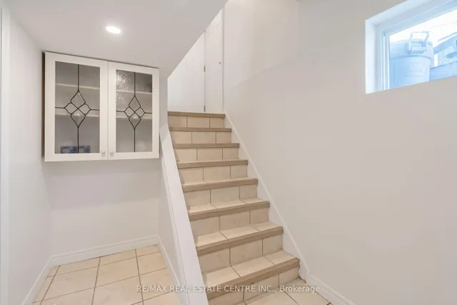 Additional image 29 of 76 Cloverhill Rd