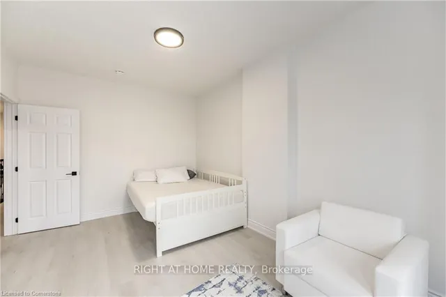 Additional image 20 of 136 Macnab St