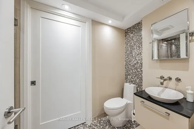 Additional image 15 of 447 Walmer Rd Unit PH09