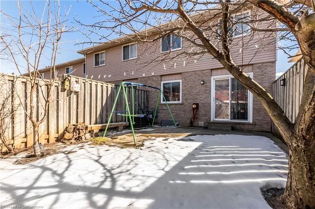 Additional image 30 of 610 Barton St Unit 16