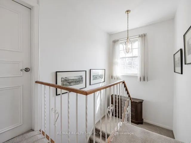 Additional image 23 of 8 Beveridge Dr